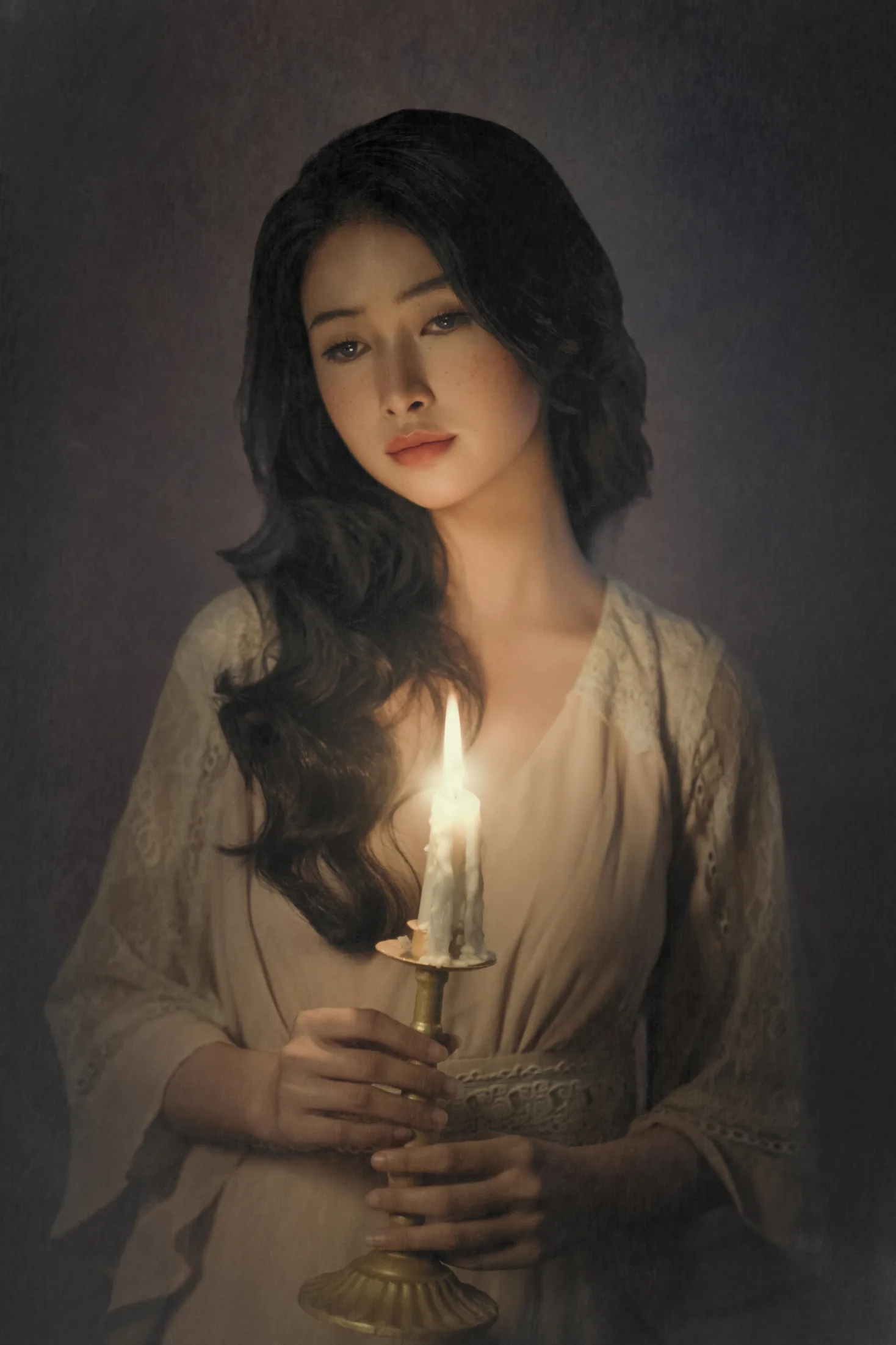 Chân dung người phụ nữ cầm nến trên nền tối, ánh sáng trầm gợi hội họa cổ điển
